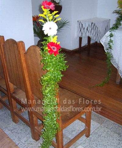 Arranjinho para decoração em cadeiras